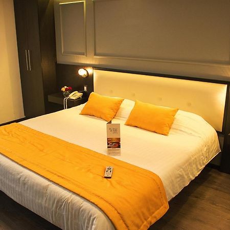Hotel Italia กูเอ็งกา ภายนอก รูปภาพ