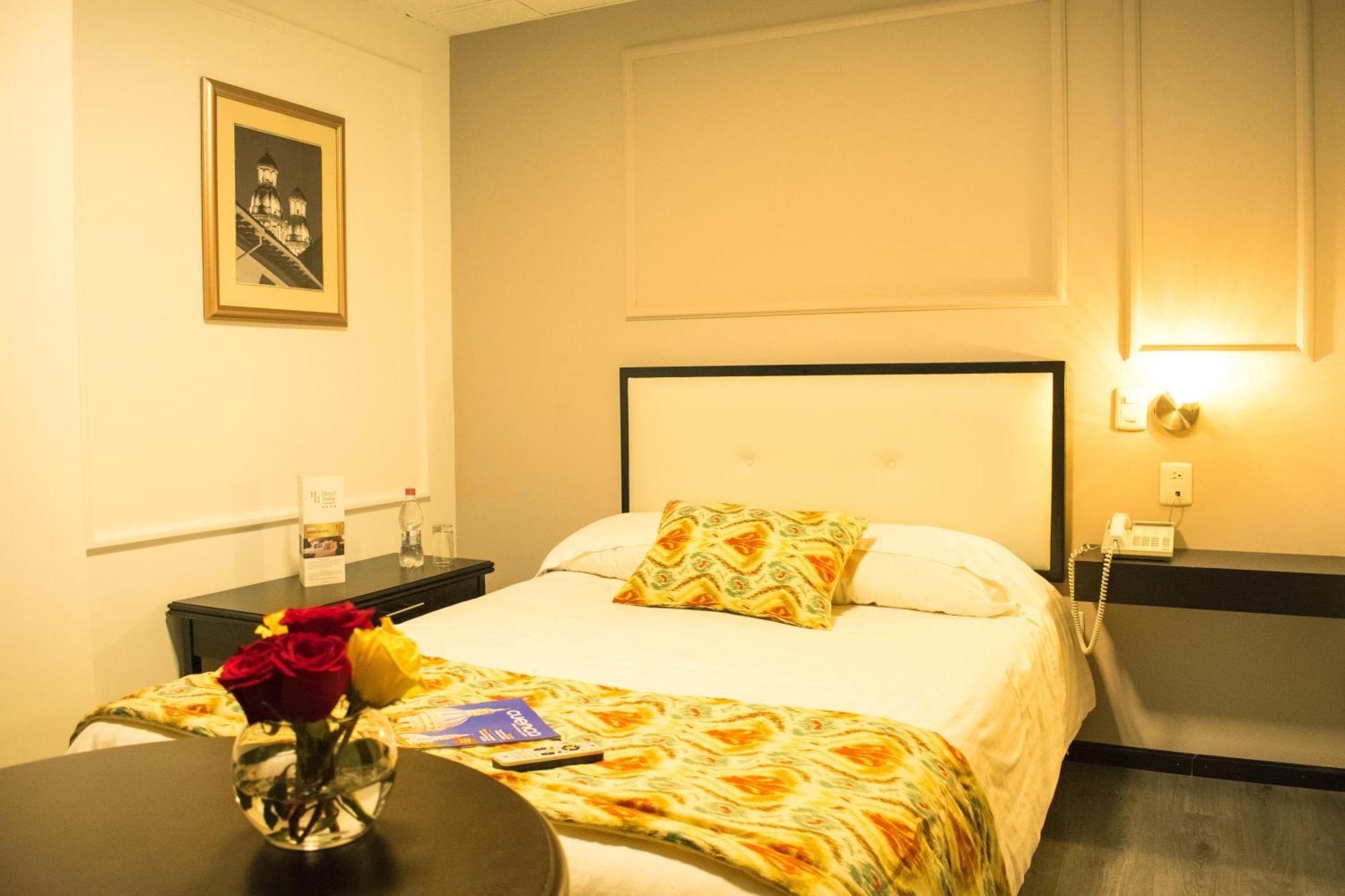 Hotel Italia กูเอ็งกา ภายนอก รูปภาพ